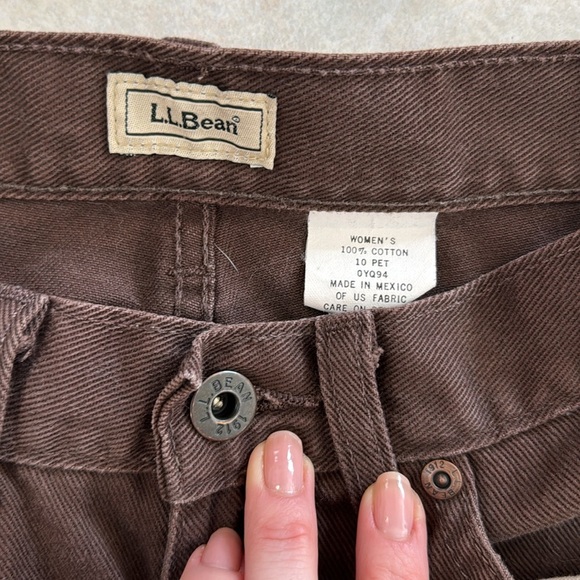 L.L. Bean Vintage Brown Denim High Waisted Jeans - Picture 5 of 5